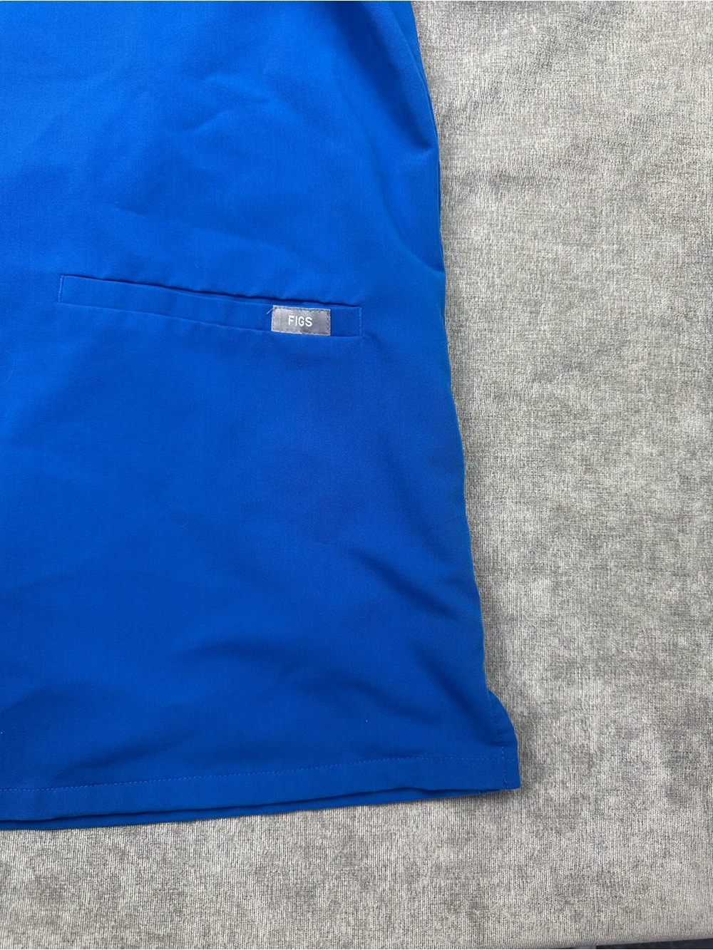 Figs Catarina One Pocket Scrub Top Womens Size XXL in royal blue - Picture 3 of 9